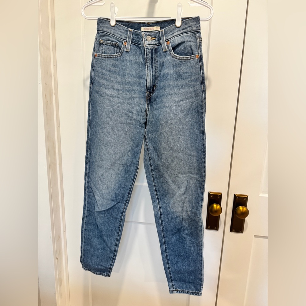 Levi's High Waisted Mom Jeans